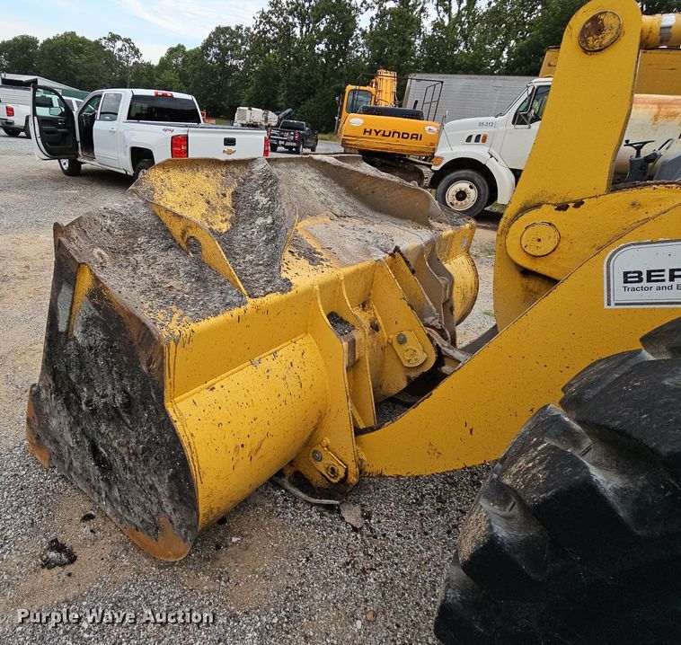 image for item NT9815 2015 Komatsu WA380-7  loader bucket