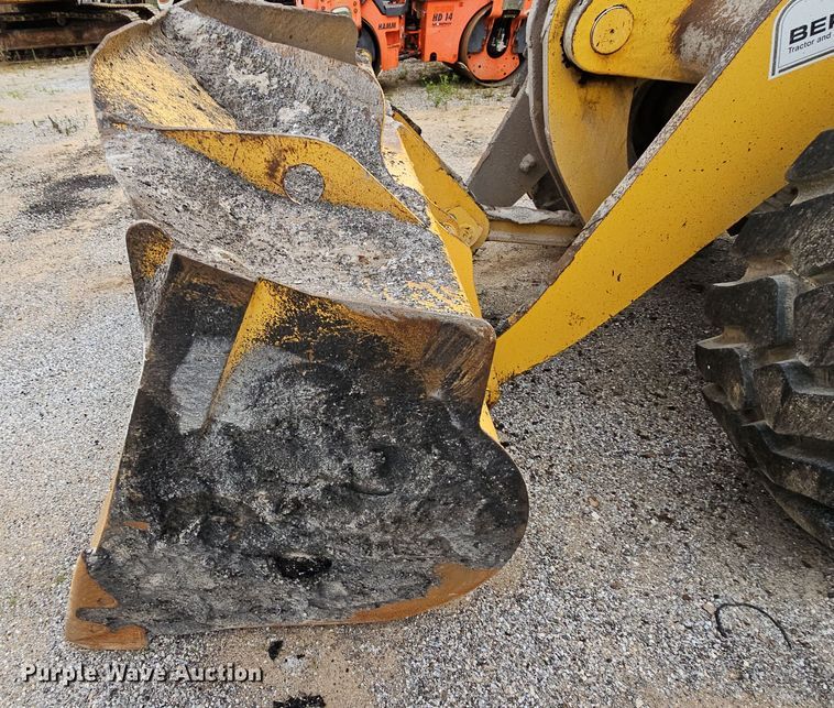 image for item NT9815 2015 Komatsu WA380-7  loader bucket