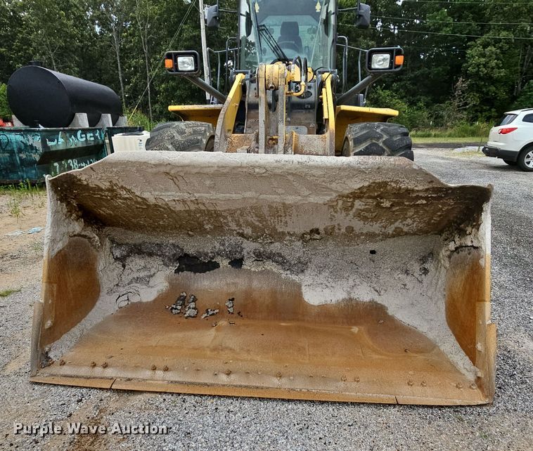 image for item NT9815 2015 Komatsu WA380-7  loader bucket