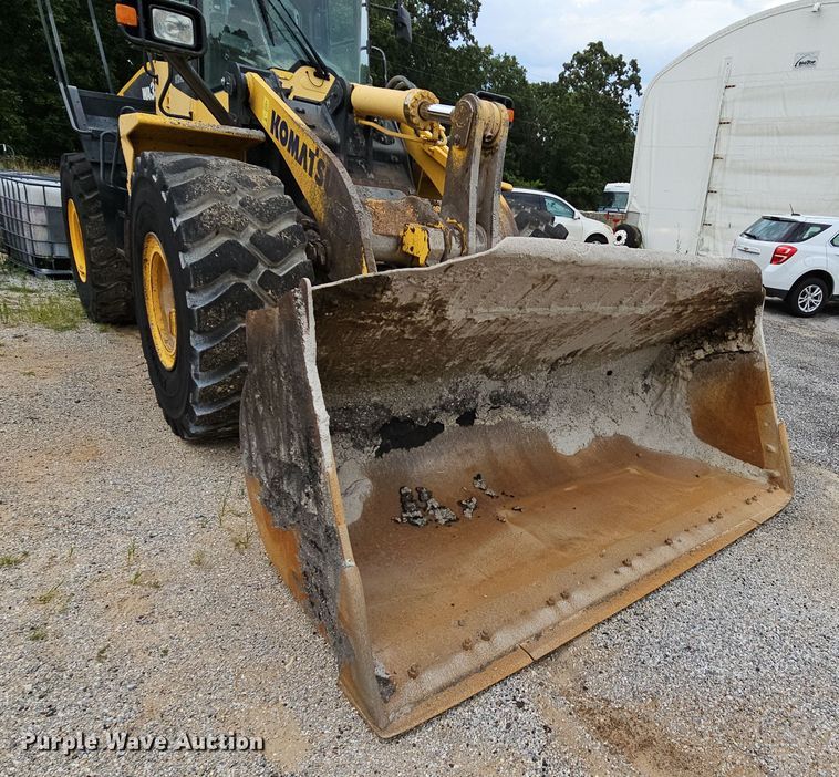 image for item NT9815 2015 Komatsu WA380-7  loader bucket