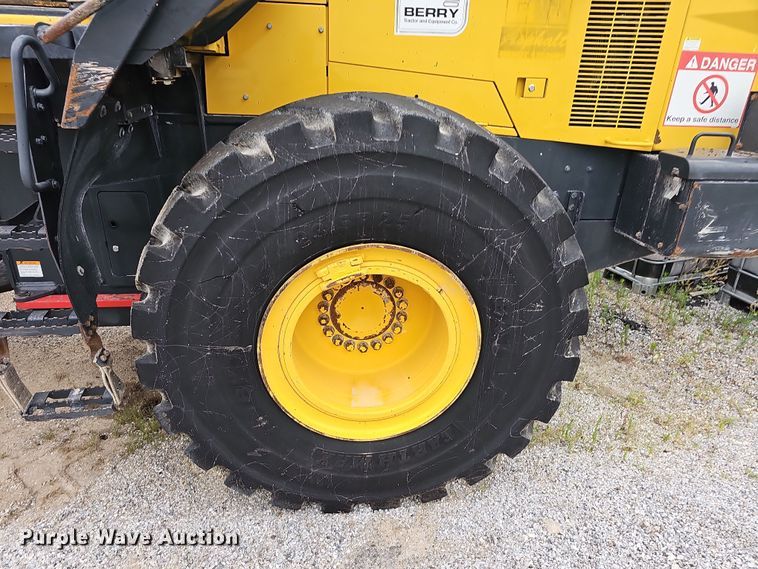 image for item NT9815 2015 Komatsu WA380-7  loader bucket