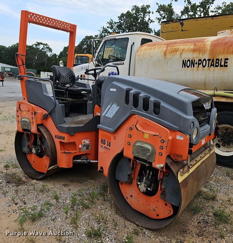 image for item NT9816 2011 Hamm HD14VV  double drum vibratory roller