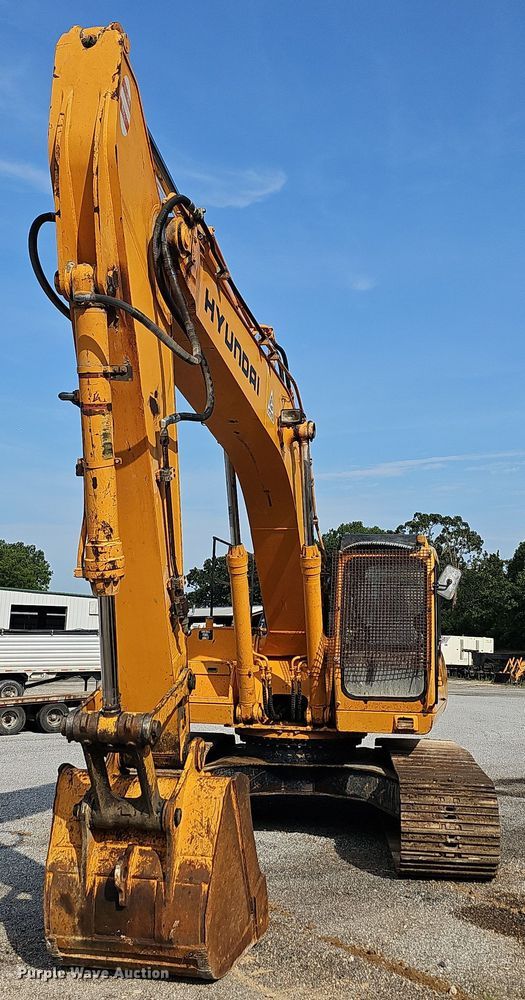 image for item NT9817 1999 Hyundai Robex 250LC3  excavator