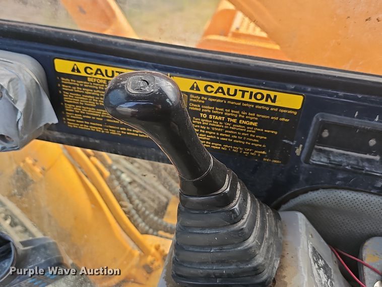 image for item NT9817 1999 Hyundai Robex 250LC3  excavator