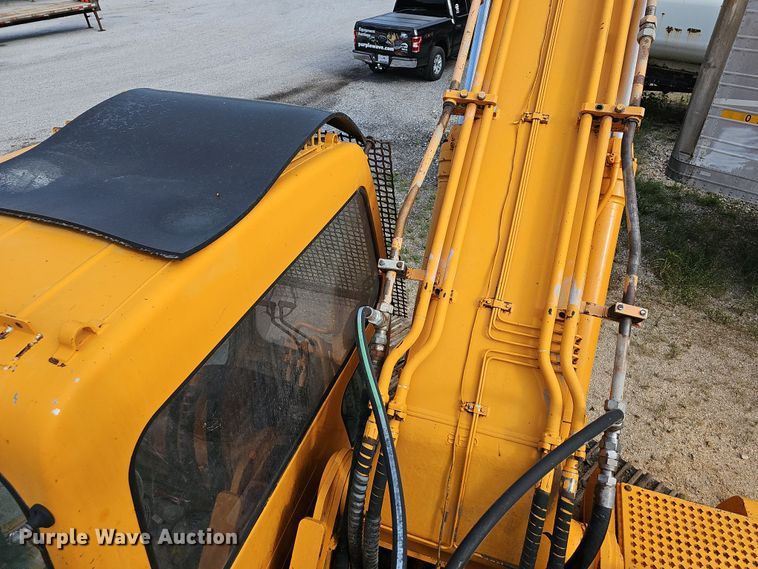image for item NT9817 1999 Hyundai Robex 250LC3  excavator