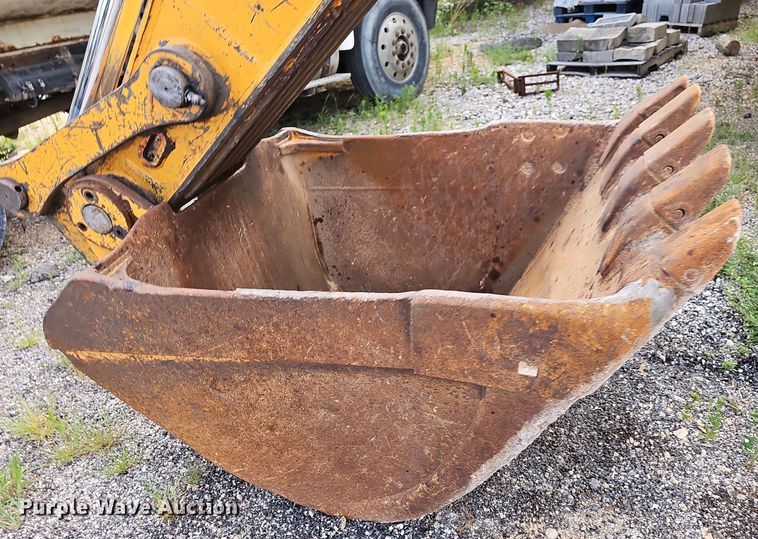 image for item NT9817 1999 Hyundai Robex 250LC3  excavator