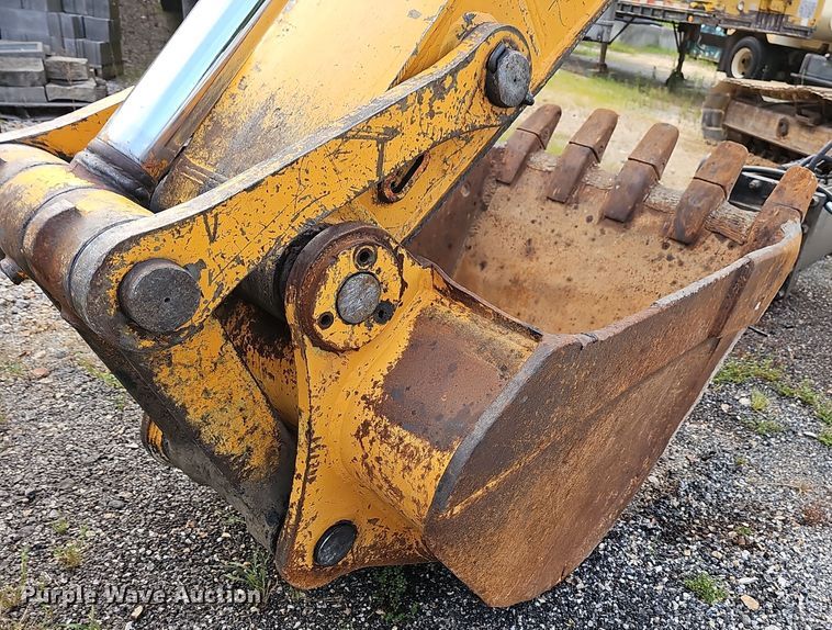 image for item NT9817 1999 Hyundai Robex 250LC3  excavator