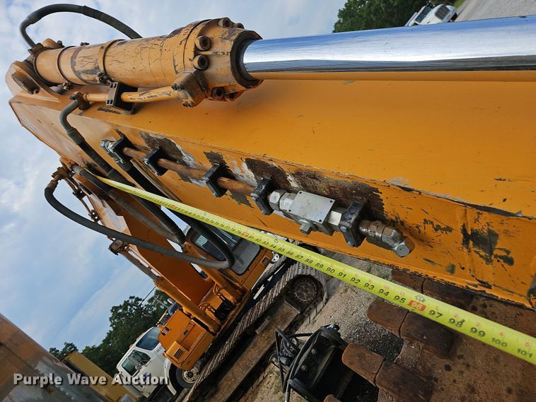 image for item NT9817 1999 Hyundai Robex 250LC3  excavator