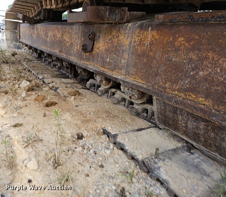 image for item NT9817 1999 Hyundai Robex 250LC3  excavator