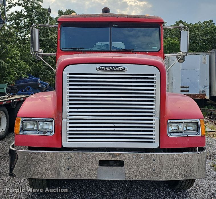 image for item NT9818 1995 Freightliner FLD  dump truck