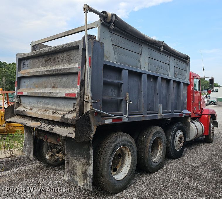image for item NT9818 1995 Freightliner FLD  dump truck