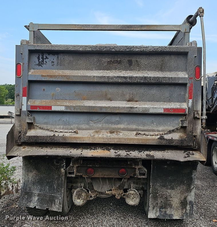 image for item NT9818 1995 Freightliner FLD  dump truck