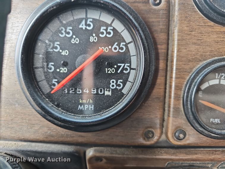 image for item NT9818 1995 Freightliner FLD  dump truck