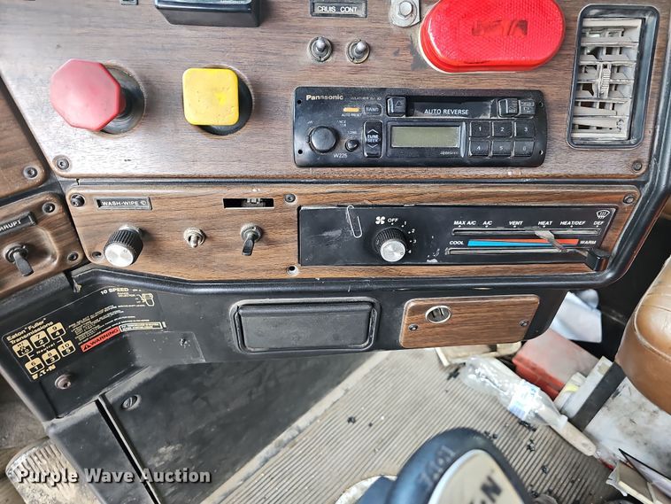 image for item NT9818 1995 Freightliner FLD  dump truck