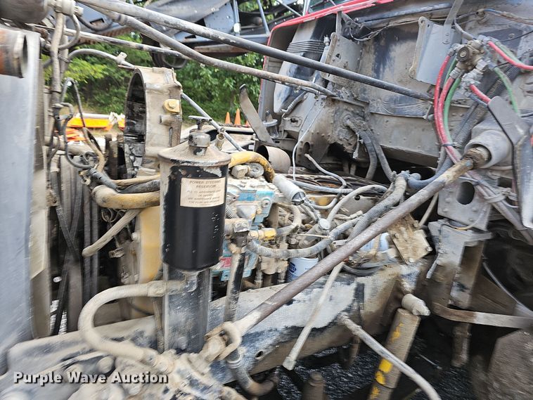 image for item NT9818 1995 Freightliner FLD  dump truck