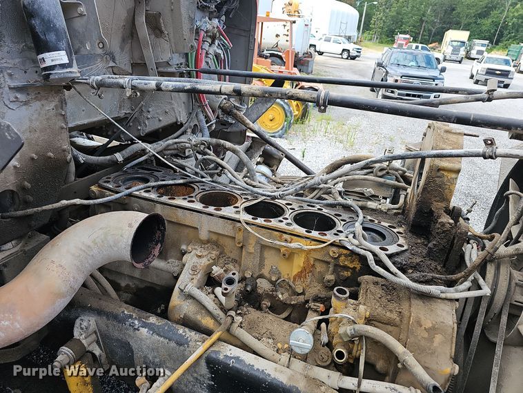 image for item NT9818 1995 Freightliner FLD  dump truck