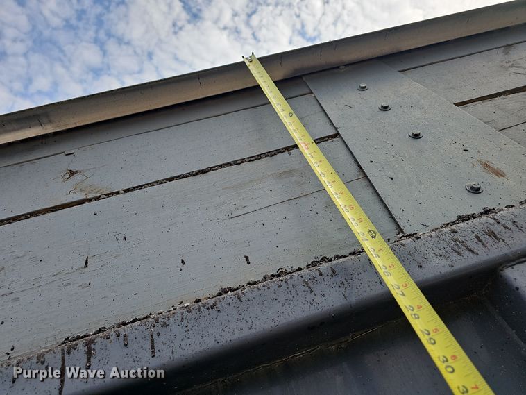 image for item NT9818 1995 Freightliner FLD  dump truck