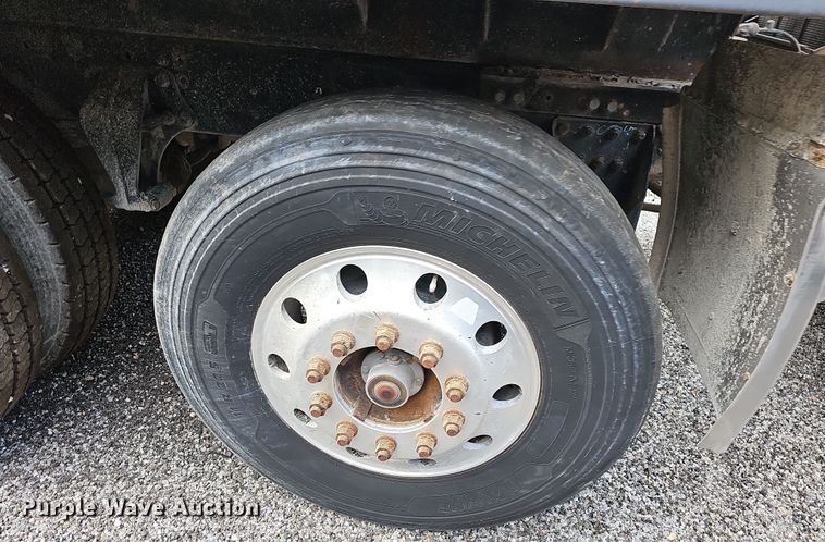 image for item NT9818 1995 Freightliner FLD  dump truck