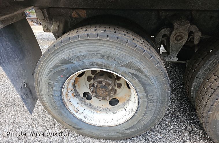 image for item NT9818 1995 Freightliner FLD  dump truck