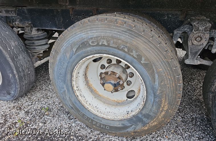 image for item NT9818 1995 Freightliner FLD  dump truck