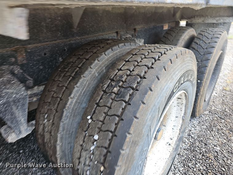 image for item NT9818 1995 Freightliner FLD  dump truck