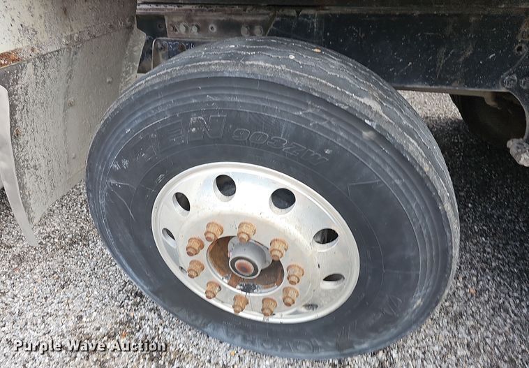 image for item NT9818 1995 Freightliner FLD  dump truck