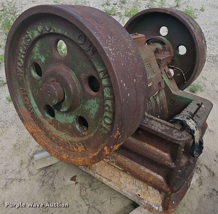 image for item NT9825 1936 Rogers Iron Works Co. 156  rock crusher