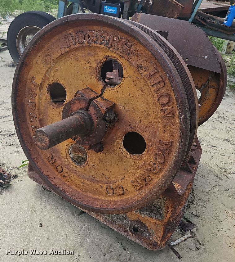 image for item NT9826 1940 Rogers Iron Works Co.  rock crusher