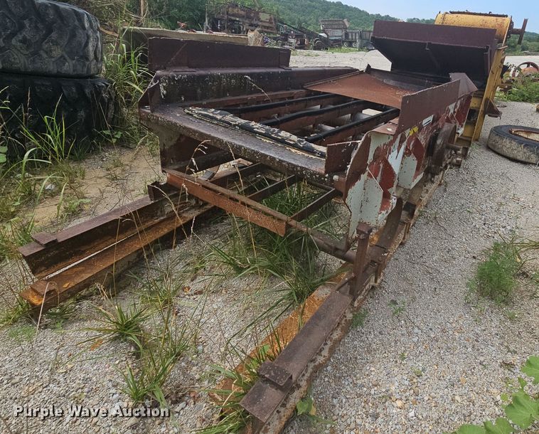 image for item NT9828 Cedarapids  screen