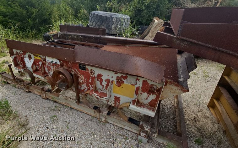 image for item NT9828 Cedarapids  screen