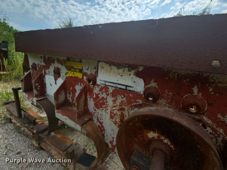 image for item NT9828 Cedarapids  screen