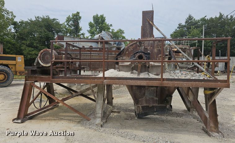 image for item NT9830 (2) crushers