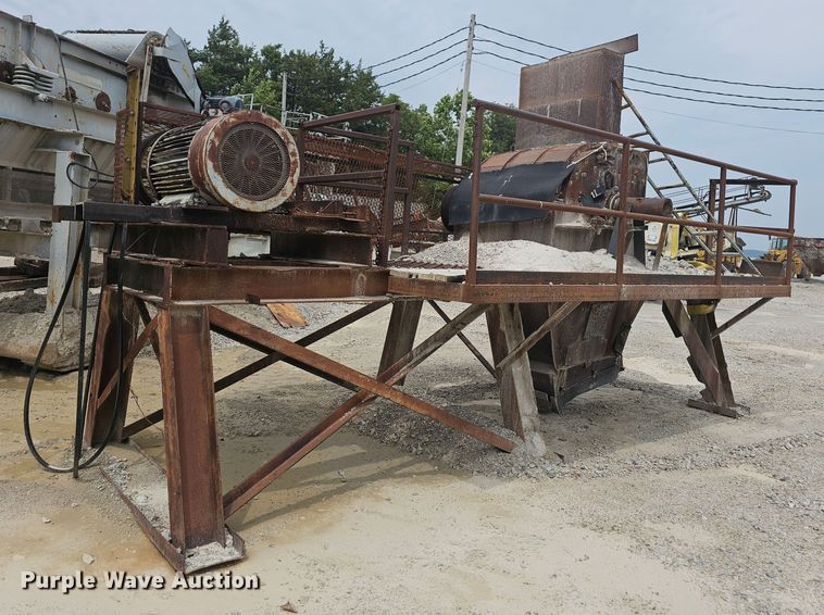 image for item NT9830 (2) crushers