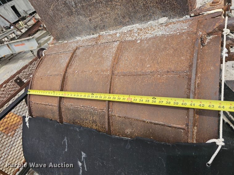 image for item NT9830 (2) crushers