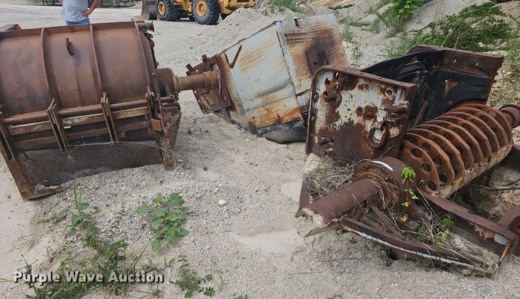 image for item NT9830 (2) crushers