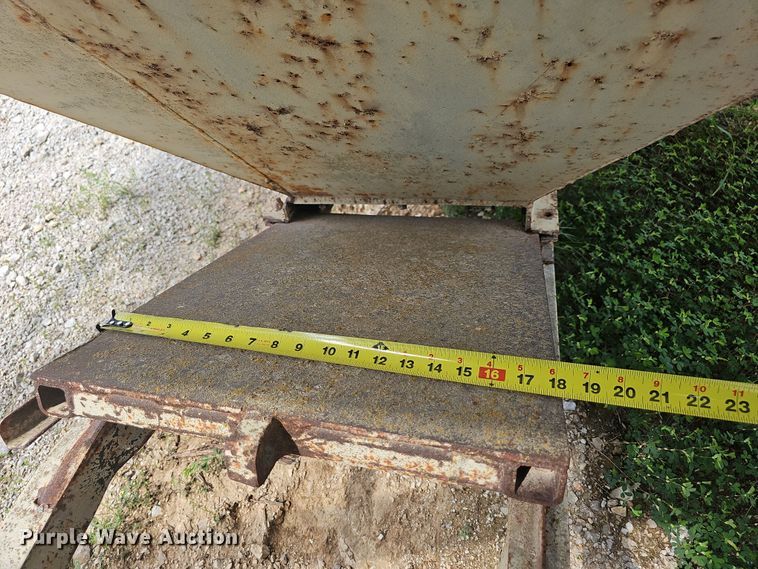 image for item NT9833 Input hopper