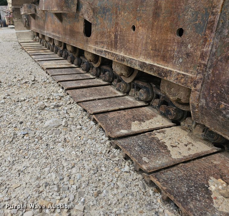 image for item NT9837 New Holland EC240  excavator