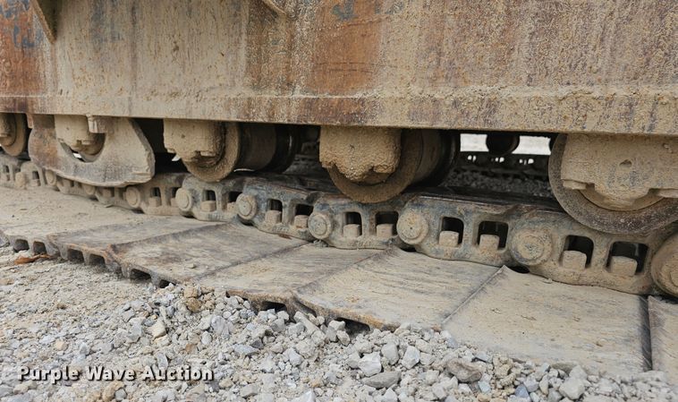 image for item NT9837 New Holland EC240  excavator