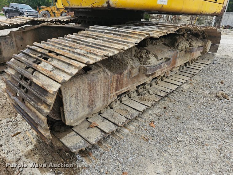 image for item NT9837 New Holland EC240  excavator