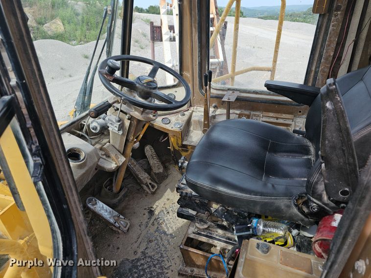 image for item NT9839 1986 Caterpillar 980C  wheel loader