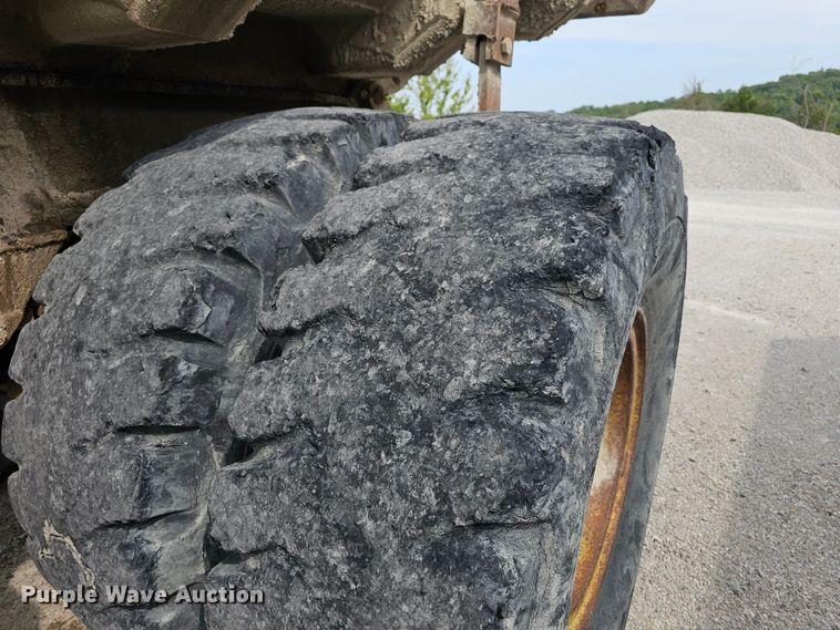 image for item NT9840 Euclid 71TD  haul truck