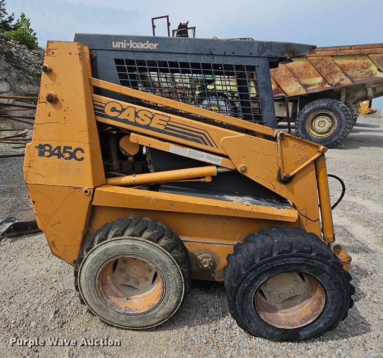 image for item NT9842 1990 Case 1845C  skid steer loader