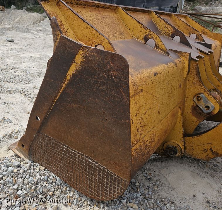 image for item NT9843 1984 Caterpillar 980C  wheel loader