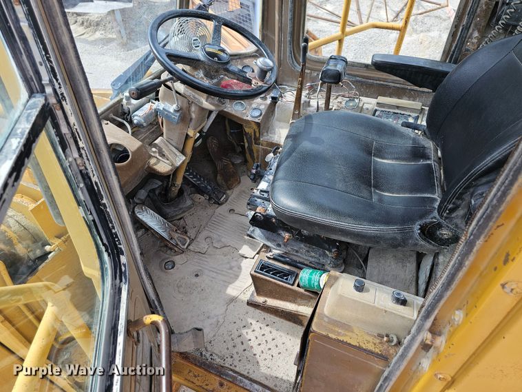 image for item NT9843 1984 Caterpillar 980C  wheel loader