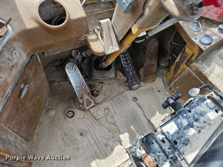 image for item NT9843 1984 Caterpillar 980C  wheel loader