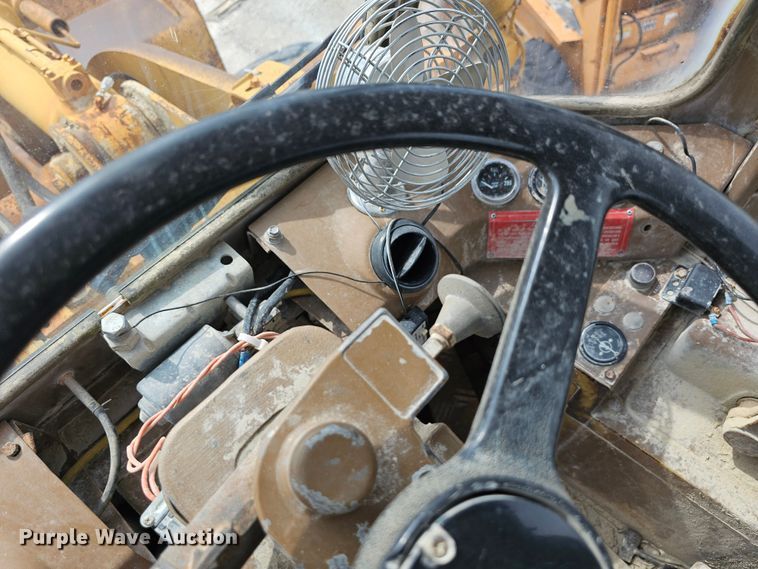 image for item NT9843 1984 Caterpillar 980C  wheel loader