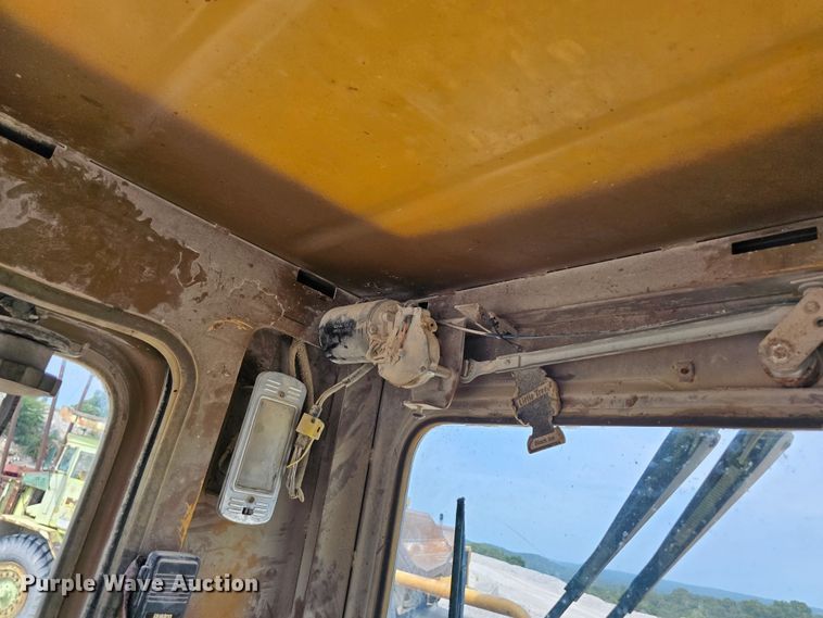 image for item NT9843 1984 Caterpillar 980C  wheel loader