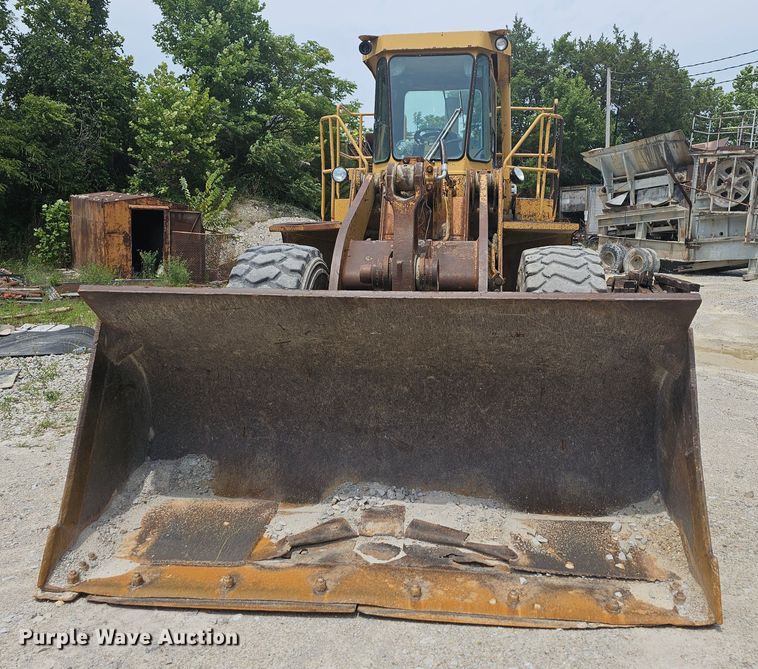 image for item NT9848 1981 Caterpillar 966D  wheel loader