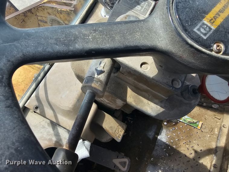 image for item NT9848 1981 Caterpillar 966D  wheel loader