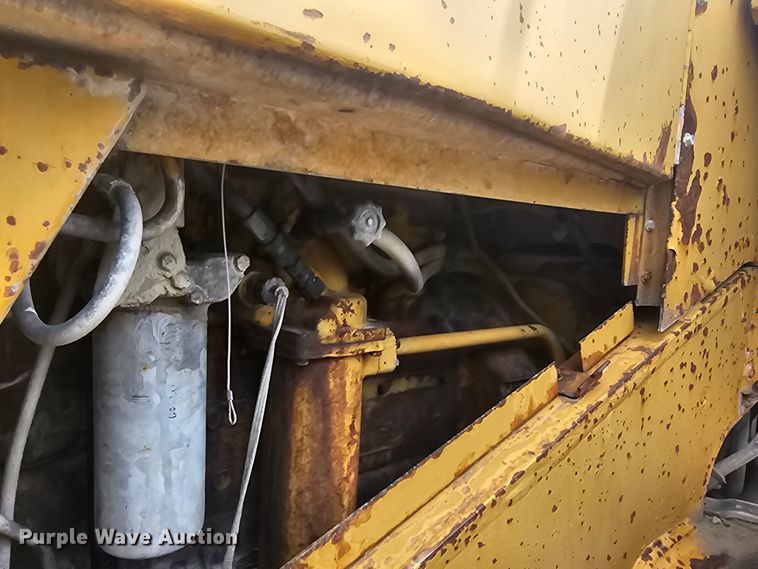 image for item NT9848 1981 Caterpillar 966D  wheel loader